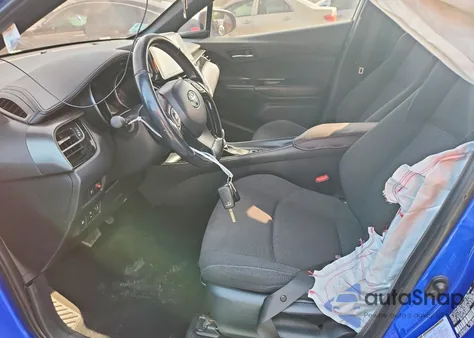 2018 Toyota C-Hr Xle z USA, uszkodzony, nr VIN NMTKHMBX3JR045157